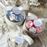 FLOWER BOX Z KWIATAMI MYDLANYMI - podziękowanie RÓŻNE KOLORY