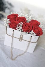 Flower box w torebce kwiaty mydlane- CZERWONE