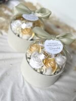 Flower box kopułka z różami mydlanymi- BIAŁO ZŁOTE - obrazek 3